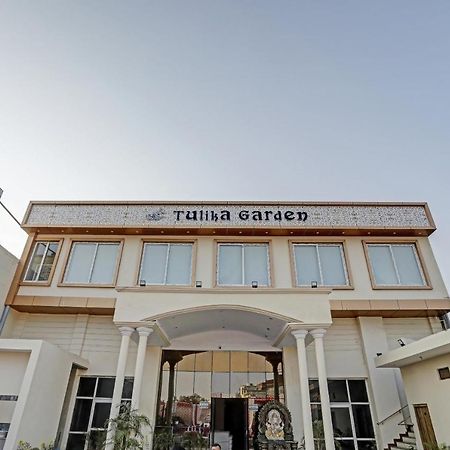 Hotel Collection O 85238 Tulika Garden Izatnagar Exterior foto