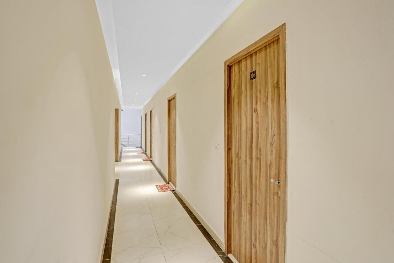 Hotel Collection O 85238 Tulika Garden Izatnagar Exterior foto