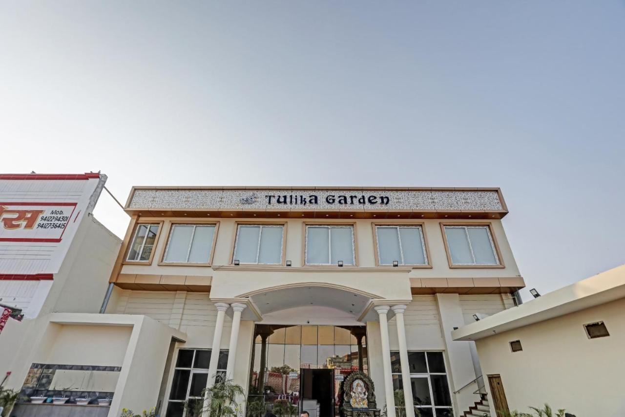 Hotel Collection O 85238 Tulika Garden Izatnagar Exterior foto