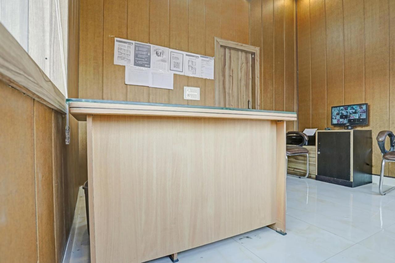 Hotel Collection O 85238 Tulika Garden Izatnagar Exterior foto