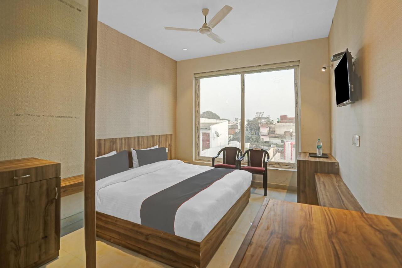 Hotel Collection O 85238 Tulika Garden Izatnagar Exterior foto